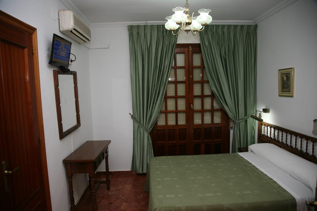 Hostal Santa Barbara Socuéllamos Esterno foto
